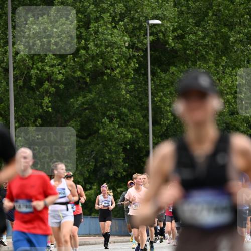 29.06.2025 - hella hamburg halbmarathon Dr. Thomas Lammeyer http://msf.ph/oto/8438297 29.06.2025 10:56:11 Kennedybrücke 1203, 1404, 1418, 1617, 1997, 2736, 2778, 3038, 3934, 4878, 5062, 5394, 5534, 5716, 6091, 6456, 6945, 6954, 7770, 7771, 7825, 7841, 7992, 8040, 8200, 8621, 9460, 9462, 9582, 9583, 9590, 10614, 10673, 10830, 11126, 11127 meine-sportfotos.de