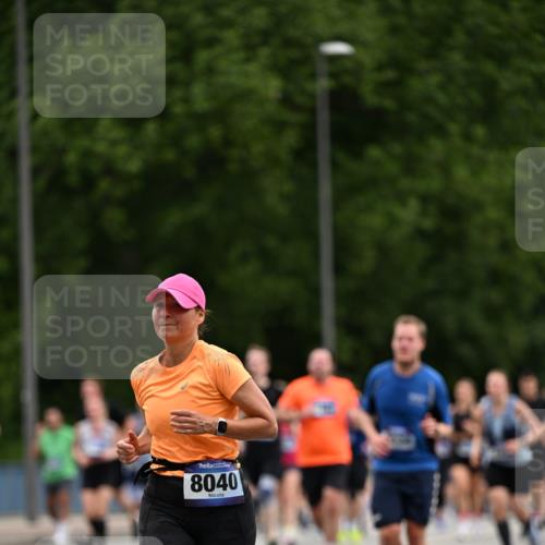29.06.2025 - hella hamburg halbmarathon Dr. Thomas Lammeyer http://msf.ph/oto/8438419 29.06.2025 10:56:14 Kennedybrücke 1203, 1404, 1418, 1997, 3038, 3934, 4878, 5062, 5394, 5534, 5716, 6091, 6456, 6954, 7770, 7771, 7825, 7841, 8040, 8200, 8621, 9460, 9462, 9582, 9583, 9590, 9594, 10614, 10673, 10830, 11126, 11127 meine-sportfotos.de