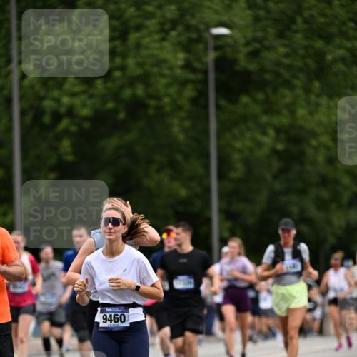 29.06.2025 - hella hamburg halbmarathon Dr. Thomas Lammeyer http://msf.ph/oto/8438651 29.06.2025 10:56:20 Kennedybrücke 1203, 1404, 1418, 1997, 3934, 4087, 4273, 4878, 5062, 5291, 5394, 5534, 6456, 6885, 6954, 6961, 7691, 7770, 7771, 7825, 7841, 8040, 9220, 9460, 9462, 9582, 9583, 9590, 9594, 9673, 10830, 10928, 11126, 11127 meine-sportfotos.de