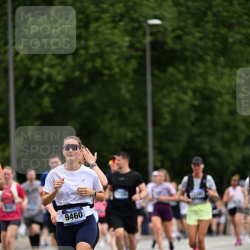 29.06.2025 - hella hamburg halbmarathon Dr. Thomas Lammeyer http://msf.ph/oto/8438660 29.06.2025 10:56:20 Kennedybrücke 1203, 1404, 1418, 1997, 3934, 4087, 4273, 4878, 5062, 5291, 5394, 5534, 6456, 6885, 6954, 6961, 7691, 7770, 7771, 7825, 7841, 8040, 9220, 9460, 9462, 9582, 9583, 9590, 9594, 9673, 10830, 10928, 11126, 11127 meine-sportfotos.de