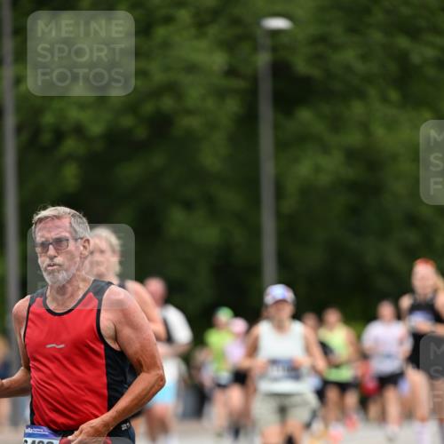29.06.2025 - hella hamburg halbmarathon Dr. Thomas Lammeyer http://msf.ph/oto/8439709 29.06.2025 10:56:40 Kennedybrücke 1369, 1978, 2308, 3140, 3645, 4087, 4273, 4815, 5262, 5291, 6406, 6671, 6885, 6961, 6985, 7682, 7691, 7737, 8194, 8196, 8672, 9068, 9070, 9220, 9582, 9583, 9594, 9673, 9730, 10296, 10342, 10496, 10634, 10928, 11084, 11297, 11375 meine-sportfotos.de