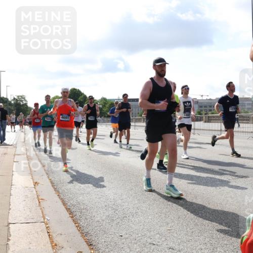 29.06.2025 - hella hamburg halbmarathon Lena Gebhardt http://msf.ph/oto/8439790 29.06.2025 09:52:48 Lombardsbrücke 18765, 16414, 4691, 14661, 18920, 9213, 1070, 1139, 1163, 1169, 1176, 1220, 1415, 1468, 1512, 1613, 1782, 2048, 2189, 2213, 2233, 2788, 2970, 3021, 3098, 3109, 3124, 3304, 3852, 3907, 3917, 3928, 4080, 4277, 4497, 4565, 4691, 4871, 4915, 4933, 4981, 5007, 5011, 5476, 5477, 5682, 6152, 6550, 6716, 7005, 7067, 7093, 7147, 7191, 7325, 7432, 7451, 7599, 7843, 7865, 7961, 8145, 8467, 8852, 10741, 10796, 11062, 11495, 11679, 11779, 12046, 12772, 13403, 13614, 14257 meine-sportfotos.de