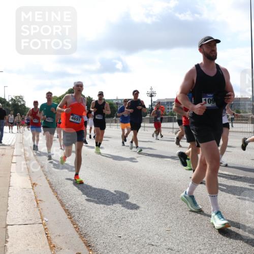 29.06.2025 - hella hamburg halbmarathon Lena Gebhardt http://msf.ph/oto/8439889 29.06.2025 09:52:49 Lombardsbrücke 4691, 16414, 9213, 18920, 109, 1070, 1139, 1163, 1169, 1176, 1220, 1391, 1415, 1468, 1512, 1613, 1782, 2048, 2189, 2213, 2233, 2590, 2788, 2970, 3021, 3098, 3109, 3124, 3304, 3852, 3907, 3917, 3928, 4080, 4277, 4497, 4565, 4691, 4915, 4933, 4981, 5007, 5011, 5476, 5477, 5682, 6152, 6550, 6716, 7005, 7067, 7093, 7147, 7191, 7325, 7432, 7451, 7599, 7843, 7865, 7961, 8145, 8467, 8852, 10741, 10796, 11495, 11679, 11779, 12046, 12772, 13403, 13614, 14257 meine-sportfotos.de