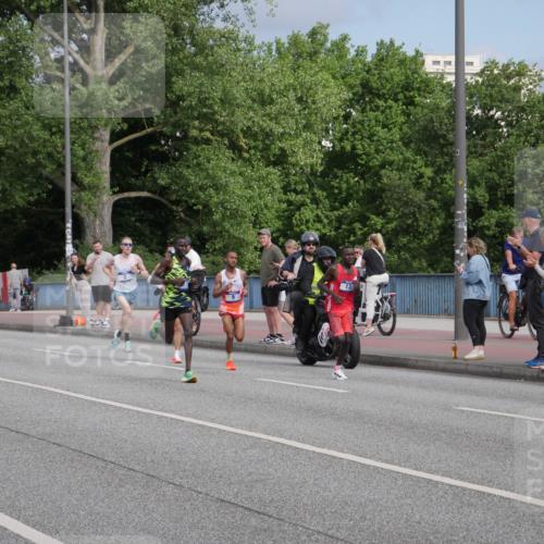29.06.2025 - hella hamburg halbmarathon Luisa Fischer http://msf.ph/oto/8439994 29.06.2025 09:32:50 Kennedybrücke 2, 4, 6, 8, 9, 10, 13, 23, 59 meine-sportfotos.de