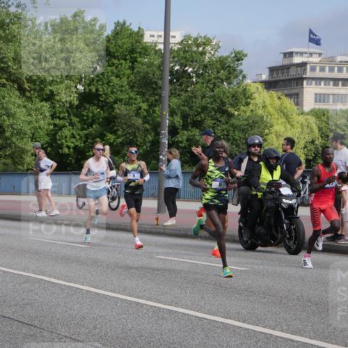 29.06.2025 - hella hamburg halbmarathon Luisa Fischer http://msf.ph/oto/8440017 29.06.2025 09:32:52 Kennedybrücke 6, 2, 4, 6, 8, 9, 10, 13 meine-sportfotos.de