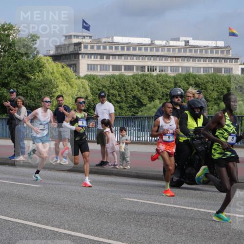 29.06.2025 - hella hamburg halbmarathon Luisa Fischer http://msf.ph/oto/8440030 29.06.2025 09:32:53 Kennedybrücke 9, 8, 2, 6, 8, 9, 13 meine-sportfotos.de