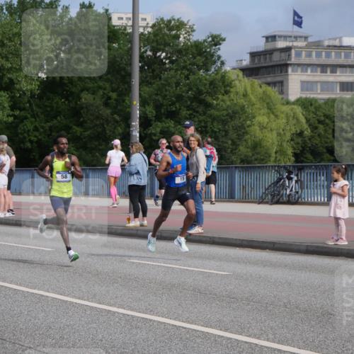 29.06.2025 - hella hamburg halbmarathon Luisa Fischer http://msf.ph/oto/8440104 29.06.2025 09:33:11 Kennedybrücke 58, 15, 15, 20 meine-sportfotos.de