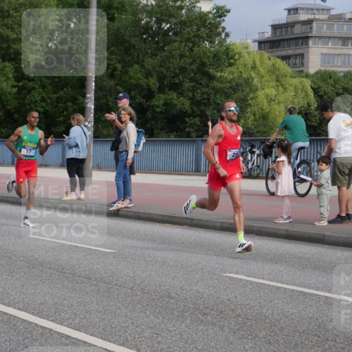 29.06.2025 - hella hamburg halbmarathon Luisa Fischer http://msf.ph/oto/8440170 29.06.2025 09:33:54 Kennedybrücke 17, 14, 21 meine-sportfotos.de