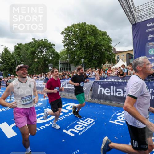 29.06.2025 - hella hamburg halbmarathon Zöllner http://msf.ph/oto/8440255 29.06.2025 10:55:55 Ziel 1179, 2612, 3256, 3668, 4772, 6569, 7147, 7976, 8968, 9246, 10084, 12858, 13474, 15884, 16401, 16434, 16786, 18125, 18867, 19047 meine-sportfotos.de