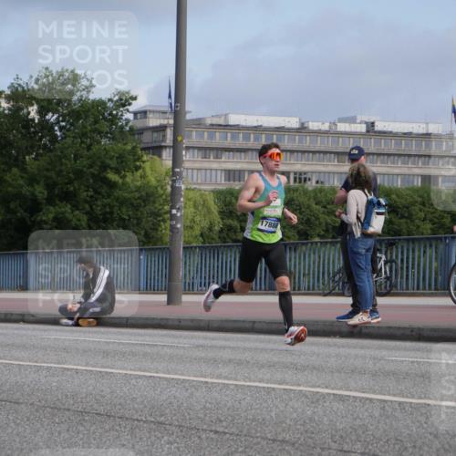 29.06.2025 - hella hamburg halbmarathon Luisa Fischer http://msf.ph/oto/8440558 29.06.2025 09:37:20 Kennedybrücke 17888, 39, 47 meine-sportfotos.de