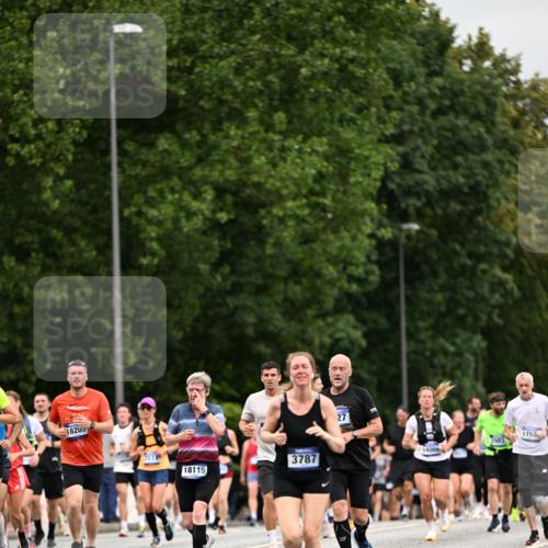 29.06.2025 - hella hamburg halbmarathon Dr. Thomas Lammeyer http://msf.ph/oto/8440579 29.06.2025 10:57:02 Kennedybrücke 1369, 2308, 2593, 2983, 2988, 3227, 3645, 3787, 5262, 6135, 6604, 6671, 7511, 7682, 7735, 7737, 7871, 8250, 8251, 9340, 10600, 10634, 10693, 10884, 11297 meine-sportfotos.de