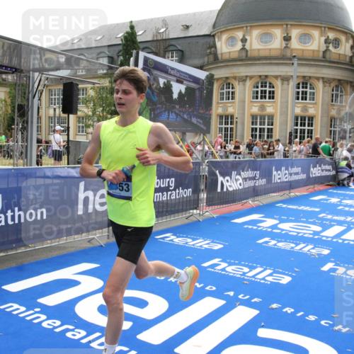 29.06.2025 - hella hamburg halbmarathon Michael Strokosch http://msf.ph/oto/8440632 29.06.2025 10:24:07 Ziel 9269, 10234, 14753, 17614, 19041 meine-sportfotos.de