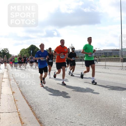 29.06.2025 - hella hamburg halbmarathon Lena Gebhardt http://msf.ph/oto/8440657 29.06.2025 09:52:53 Lombardsbrücke 000, 15133, 4933, 098, 15760, 1012, 1070, 1163, 1169, 1176, 1220, 1391, 1415, 1512, 1613, 1735, 1782, 2048, 2189, 2213, 2233, 2590, 2788, 2970, 3021, 3098, 3109, 3124, 3304, 3907, 3917, 3928, 4080, 4277, 4497, 4691, 4933, 4981, 4997, 5007, 5011, 5132, 5476, 5477, 5682, 6081, 6152, 6550, 6712, 6716, 7005, 7067, 7093, 7147, 7191, 7325, 7432, 7451, 7599, 7843, 7865, 7961, 8145, 8467, 8664, 8852, 10796, 11779, 12046, 13403, 13614, 14257 meine-sportfotos.de
