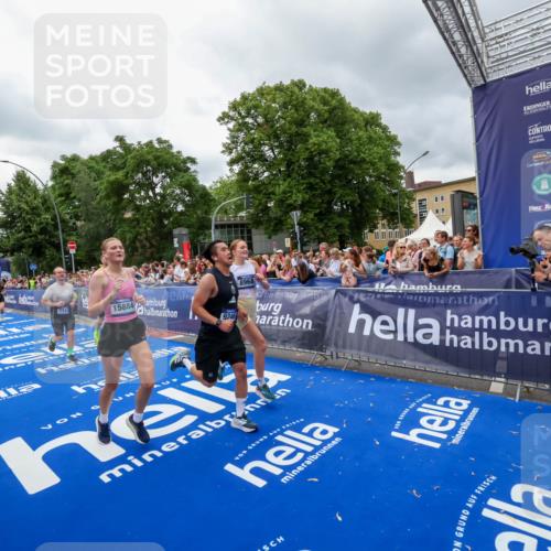 29.06.2025 - hella hamburg halbmarathon Zöllner http://msf.ph/oto/8440724 29.06.2025 10:56:02 Ziel 1180, 3042, 7147, 8968, 9246, 10084, 14867, 15184, 15868, 15884, 16176 meine-sportfotos.de