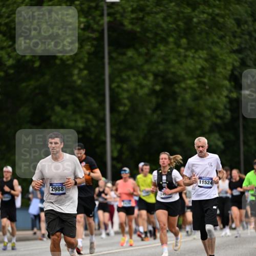 29.06.2025 - hella hamburg halbmarathon Dr. Thomas Lammeyer http://msf.ph/oto/8440746 29.06.2025 10:57:08 Kennedybrücke 2308, 2420, 2593, 2983, 2988, 3227, 3787, 6135, 6604, 7032, 7511, 7690, 7735, 7871, 8250, 8251, 9340, 10080, 10417, 10568, 10600, 10634, 10693, 10884 meine-sportfotos.de