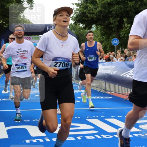 29.06.2025 - hella hamburg halbmarathon Strokosch-Dieckow http://msf.ph/oto/8440819 29.06.2025 10:49:41 Ziel 2504, 2706, 2937, 3060, 3543, 5894, 5978, 6115, 6125, 7332, 9038, 9463, 9551, 9619, 9649, 9723, 9924, 11679, 11975, 11977, 13159, 14794, 15392, 16843, 16877, 17001, 17282, 17753, 18058, 18451, 18926 meine-sportfotos.de