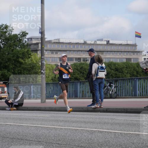 29.06.2025 - hella hamburg halbmarathon Luisa Fischer http://msf.ph/oto/8440902 29.06.2025 09:40:11 Kennedybrücke 4116, 4116 meine-sportfotos.de
