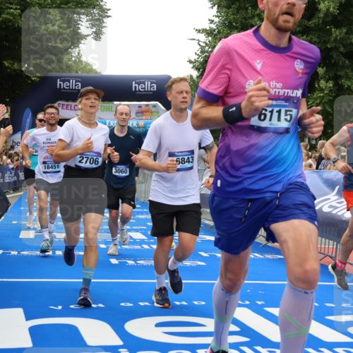 29.06.2025 - hella hamburg halbmarathon Strokosch-Dieckow http://msf.ph/oto/8441098 29.06.2025 10:49:41 Ziel 2504, 2706, 2937, 3060, 3543, 5894, 5978, 6115, 6125, 7332, 9038, 9463, 9551, 9619, 9649, 9723, 9924, 11679, 11975, 11977, 13159, 14794, 15392, 16843, 16877, 17001, 17282, 17753, 18058, 18451, 18926 meine-sportfotos.de