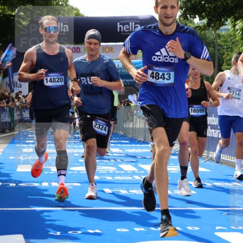29.06.2025 - hella hamburg halbmarathon Strokosch-Dieckow http://msf.ph/oto/8441395 29.06.2025 10:40:40 Ziel 1882, 1912, 2324, 2714, 2750, 4634, 4843, 4889, 5014, 5026, 5745, 7080, 7622, 8074, 8629, 9294, 10900, 11959, 12865, 14092, 14272, 14820, 15015, 15351, 15493, 15542, 16201, 16249, 16599, 17486, 17724, 18399 meine-sportfotos.de