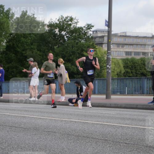 29.06.2025 - hella hamburg halbmarathon Luisa Fischer http://msf.ph/oto/8441482 29.06.2025 09:41:34 Kennedybrücke 19108, 18848, 51, 6699 meine-sportfotos.de