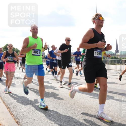 29.06.2025 - hella hamburg halbmarathon Lena Gebhardt http://msf.ph/oto/8441483 29.06.2025 09:52:58 Lombardsbrücke 1163, 15126, 42783, 3021, 27, 9538, 15973, 45, 1012, 1070, 1163, 1169, 1176, 1220, 1391, 1415, 1512, 1613, 1735, 1782, 2048, 2189, 2213, 2233, 2234, 2590, 2788, 2970, 3021, 3098, 3109, 3124, 3304, 3907, 3917, 3928, 4080, 4277, 4497, 4691, 4933, 4981, 4997, 5007, 5132, 5476, 5477, 5623, 5682, 6081, 6152, 6712, 6716, 7005, 7067, 7093, 7147, 7191, 7325, 7432, 7450, 7451, 7599, 7843, 7865, 7961, 8063, 8145, 8467, 8664, 10796, 11779, 13403, 13614 meine-sportfotos.de