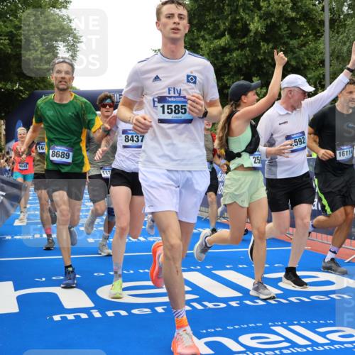 29.06.2025 - hella hamburg halbmarathon Strokosch-Dieckow http://msf.ph/oto/8441496 29.06.2025 10:49:32 Ziel 1342, 1476, 2504, 2516, 2592, 2596, 2878, 2889, 2937, 5705, 5978, 6115, 8437, 8689, 8813, 9038, 9463, 9649, 11339, 11340, 11679, 11779, 11977, 12094, 13233, 13269, 14562, 14838, 15392, 15857, 16114, 16592, 16738, 16891, 17001, 18058, 18476, 18887, 18960 meine-sportfotos.de