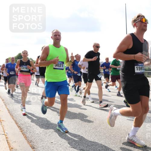 29.06.2025 - hella hamburg halbmarathon Lena Gebhardt http://msf.ph/oto/8441497 29.06.2025 09:52:58 Lombardsbrücke 1176, 15126, 12783, 8145, 3021, 1810, 9538, 15973, 745, 1012, 1070, 1163, 1169, 1176, 1220, 1391, 1415, 1512, 1613, 1735, 1782, 2048, 2189, 2213, 2233, 2234, 2590, 2788, 2970, 3021, 3098, 3109, 3124, 3304, 3907, 3917, 3928, 4080, 4277, 4497, 4691, 4933, 4981, 4997, 5007, 5132, 5476, 5477, 5623, 5682, 6081, 6152, 6712, 6716, 7005, 7067, 7093, 7147, 7191, 7325, 7432, 7450, 7451, 7599, 7843, 7865, 7961, 8063, 8145, 8467, 8664, 10796, 11779, 13403, 13614 meine-sportfotos.de