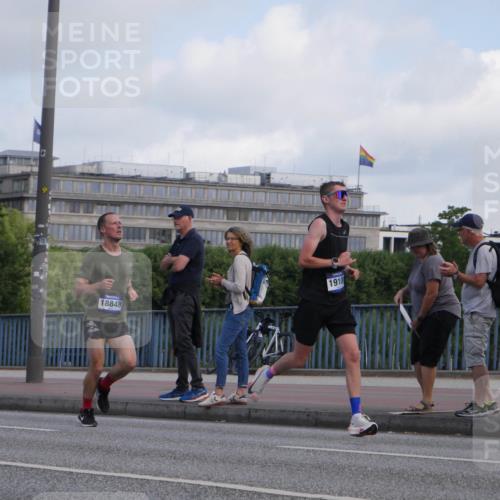 29.06.2025 - hella hamburg halbmarathon Luisa Fischer http://msf.ph/oto/8441521 29.06.2025 09:41:35 Kennedybrücke 18848, 1910, 51, 6699 meine-sportfotos.de