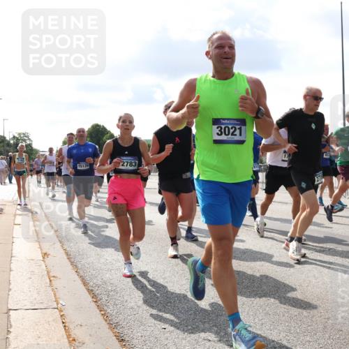 29.06.2025 - hella hamburg halbmarathon Lena Gebhardt http://msf.ph/oto/8441524 29.06.2025 09:52:58 Lombardsbrücke 1163, 1176, 15126, 2783, 3021, 17, 18407, 70, 1012, 1070, 1163, 1169, 1176, 1220, 1391, 1415, 1512, 1613, 1735, 1782, 2048, 2189, 2213, 2233, 2234, 2590, 2788, 2970, 3021, 3098, 3109, 3124, 3304, 3907, 3917, 3928, 4080, 4277, 4497, 4691, 4933, 4981, 4997, 5007, 5132, 5476, 5477, 5623, 5682, 6081, 6152, 6712, 6716, 7005, 7067, 7093, 7147, 7191, 7325, 7432, 7450, 7451, 7599, 7843, 7865, 7961, 8063, 8145, 8467, 8664, 10796, 11779, 13403, 13614 meine-sportfotos.de