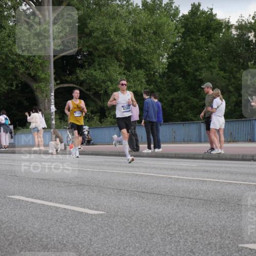29.06.2025 - hella hamburg halbmarathon Luisa Fischer http://msf.ph/oto/8441595 29.06.2025 09:41:45 Kennedybrücke 17402, 6380, 53, 6380 meine-sportfotos.de
