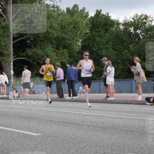 29.06.2025 - hella hamburg halbmarathon Luisa Fischer http://msf.ph/oto/8441612 29.06.2025 09:41:46 Kennedybrücke 17402, 6380, 53, 6380 meine-sportfotos.de