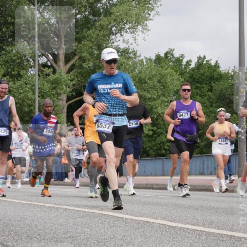 29.06.2025 - hella hamburg halbmarathon Luisa Fischer http://msf.ph/oto/8441643 29.06.2025 10:22:46 Kennedybrücke 7647, 5429, 14428, 3446, 14808, 70, 31, 8537, 2795, 8427, 11247, 2993, 2995, 2405, 2795, 2918, 2993, 2995, 3446, 3631, 4170, 4979, 5178, 5397, 5429, 6939, 7248, 7249, 7836, 8427, 8537, 8778, 10594 meine-sportfotos.de