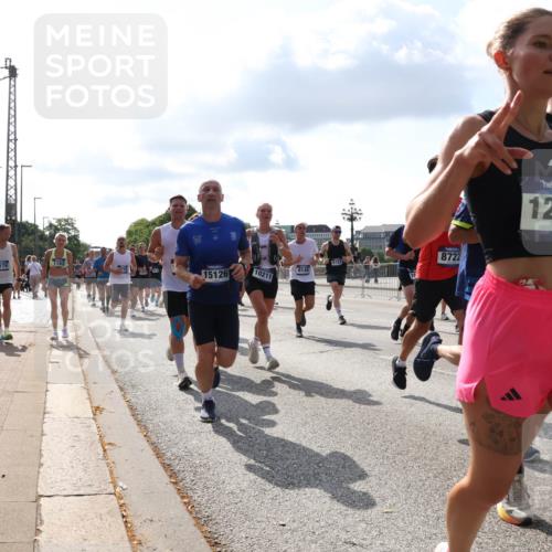 29.06.2025 - hella hamburg halbmarathon Lena Gebhardt http://msf.ph/oto/8441646 29.06.2025 09:52:59 Lombardsbrücke 6152, 1163, 1176, 15126, 10211, 8145, 8722, 12783, 181, 1012, 1070, 1163, 1176, 1220, 1391, 1415, 1512, 1613, 1735, 1782, 2048, 2189, 2213, 2233, 2234, 2590, 2788, 2970, 3021, 3098, 3109, 3124, 3304, 3907, 3917, 3928, 4080, 4277, 4497, 4553, 4691, 4933, 4981, 4997, 5007, 5132, 5476, 5477, 5623, 5682, 6081, 6152, 6203, 6712, 6716, 7005, 7067, 7093, 7147, 7191, 7204, 7325, 7450, 7451, 7599, 7843, 7865, 7961, 8063, 8145, 8467, 8664, 10796, 13403 meine-sportfotos.de