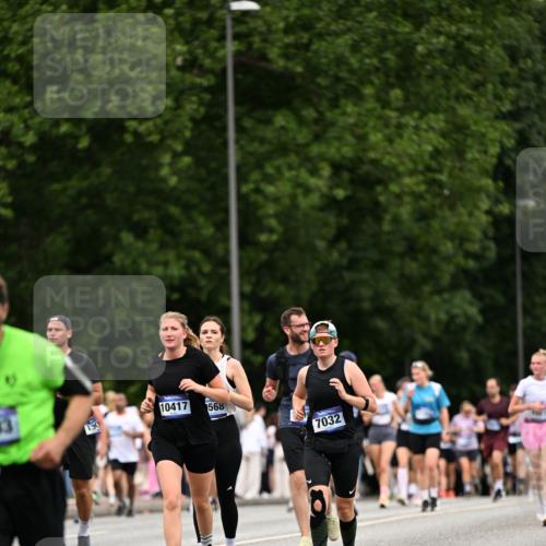 29.06.2025 - hella hamburg halbmarathon Dr. Thomas Lammeyer http://msf.ph/oto/8441673 29.06.2025 10:57:16 Kennedybrücke 2420, 2983, 2988, 3227, 3787, 4595, 6135, 6604, 7032, 7511, 7690, 7735, 7871, 9340, 10080, 10417, 10568, 10879, 10884, 10981 meine-sportfotos.de