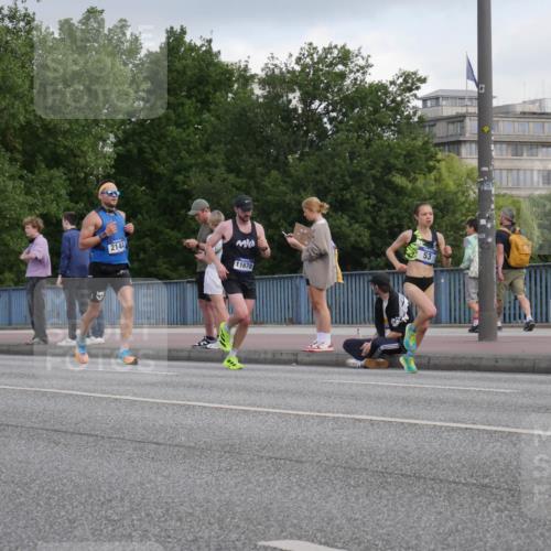 29.06.2025 - hella hamburg halbmarathon Luisa Fischer http://msf.ph/oto/8441702 29.06.2025 09:41:53 Kennedybrücke 2144, 11678, 53, 53, 2659, 3720 meine-sportfotos.de