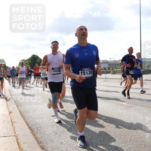 29.06.2025 - hella hamburg halbmarathon Lena Gebhardt http://msf.ph/oto/8441719 29.06.2025 09:53:00 Lombardsbrücke 1176, 1163, 10, 870, 10208, 15126, 19127, 1012, 1070, 1163, 1176, 1220, 1391, 1415, 1512, 1613, 1735, 1782, 2048, 2189, 2213, 2233, 2234, 2590, 2788, 2970, 3021, 3098, 3109, 3124, 3304, 3907, 3917, 3928, 4080, 4277, 4497, 4553, 4691, 4933, 4981, 4997, 5007, 5132, 5476, 5477, 5623, 5682, 6081, 6152, 6203, 6712, 6716, 7005, 7067, 7093, 7147, 7191, 7204, 7325, 7450, 7451, 7599, 7765, 7843, 7865, 7961, 8063, 8145, 8467, 8664, 10796, 13403 meine-sportfotos.de