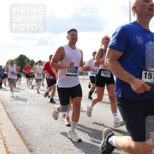 29.06.2025 - hella hamburg halbmarathon Lena Gebhardt http://msf.ph/oto/8441811 29.06.2025 09:53:00 Lombardsbrücke 1176, 1163, 9232, 8704, 2213, 10208, 8145, 10, 10211, 151, 1012, 1070, 1163, 1176, 1220, 1391, 1415, 1512, 1613, 1735, 1782, 2048, 2189, 2213, 2233, 2234, 2590, 2788, 2970, 3021, 3098, 3109, 3124, 3304, 3907, 3917, 3928, 4080, 4277, 4497, 4553, 4691, 4933, 4981, 4997, 5007, 5132, 5476, 5477, 5623, 5682, 6081, 6152, 6203, 6712, 6716, 7005, 7067, 7093, 7147, 7191, 7204, 7325, 7450, 7451, 7599, 7765, 7843, 7865, 7961, 8063, 8145, 8467, 8664, 10796, 13403 meine-sportfotos.de