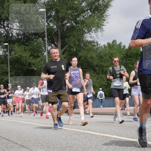 29.06.2025 - hella hamburg halbmarathon Luisa Fischer http://msf.ph/oto/8441893 29.06.2025 10:23:12 Kennedybrücke 473, 2025, 1785, 13619, 18002, 11181, 2357, 028, 1110, 1115, 2357, 3278, 3678, 4539, 4614, 4737, 4739, 5123, 5849, 6444, 7744, 7917, 10550, 10622 meine-sportfotos.de