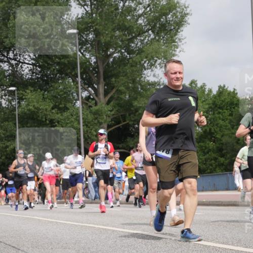 29.06.2025 - hella hamburg halbmarathon Luisa Fischer http://msf.ph/oto/8441904 29.06.2025 10:23:13 Kennedybrücke 18698, 17853, 4737, 1115, 8, 2025, 11181, 14425, 1110, 1115, 2357, 3278, 3678, 4539, 4614, 4737, 4739, 5849, 7744, 7917, 8387, 9196, 9735, 10550, 10622 meine-sportfotos.de