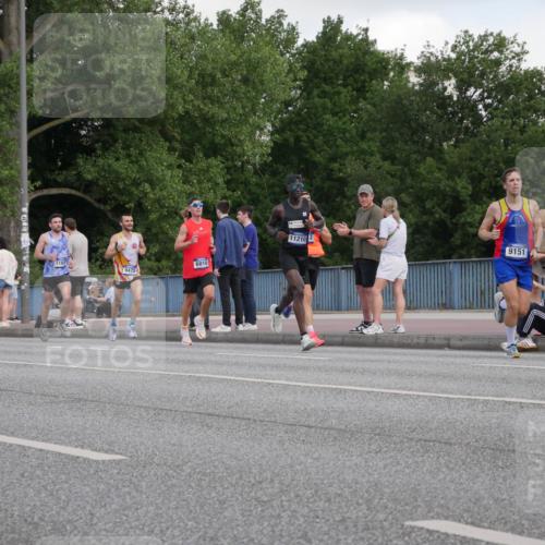 29.06.2025 - hella hamburg halbmarathon Luisa Fischer http://msf.ph/oto/8442217 29.06.2025 09:42:33 Kennedybrücke 1182, 6816, 18930, 9475, 11210, 9151, 5253, 6816, 9151, 9475 meine-sportfotos.de