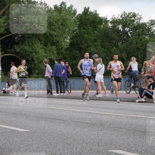 29.06.2025 - hella hamburg halbmarathon Luisa Fischer http://msf.ph/oto/8442311 29.06.2025 09:42:35 Kennedybrücke 11829, 18930, 9475, 6816, 5253, 6816, 9151, 9475 meine-sportfotos.de