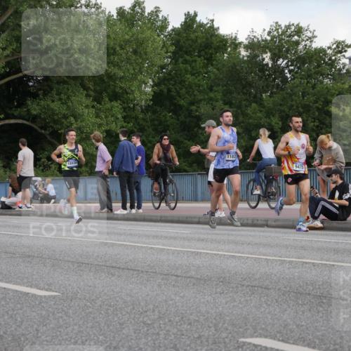 29.06.2025 - hella hamburg halbmarathon Luisa Fischer http://msf.ph/oto/8442325 29.06.2025 09:42:36 Kennedybrücke 1182, 68, 18930, 9475, 5253, 6816, 9151, 9475 meine-sportfotos.de