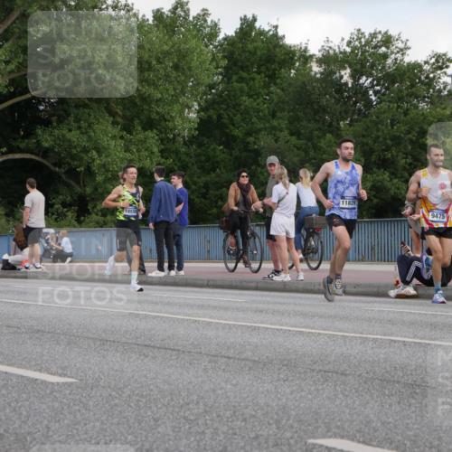 29.06.2025 - hella hamburg halbmarathon Luisa Fischer http://msf.ph/oto/8442344 29.06.2025 09:42:36 Kennedybrücke 11829, 9475, 18930, 5253, 6816, 9151, 9475 meine-sportfotos.de