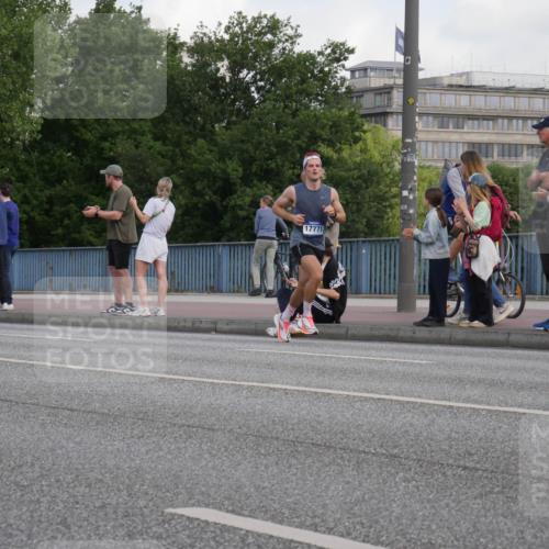 29.06.2025 - hella hamburg halbmarathon Luisa Fischer http://msf.ph/oto/8442455 29.06.2025 09:42:46 Kennedybrücke 17771 meine-sportfotos.de