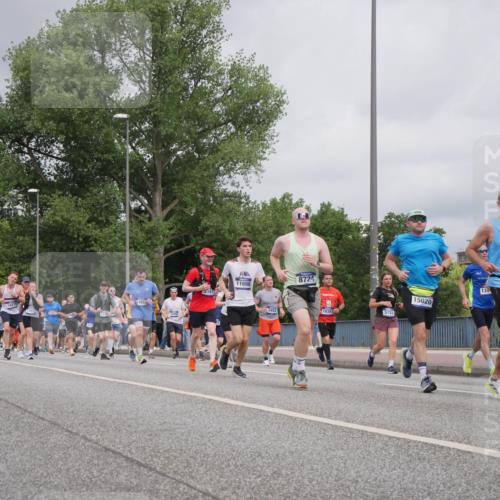 29.06.2025 - hella hamburg halbmarathon Luisa Fischer http://msf.ph/oto/8442545 29.06.2025 10:24:05 Kennedybrücke 14278, 14894, 8724, 161, 11698, 134, 2923, 15020, 3453, 18397, 3781, 2325, 2923, 2986, 3161, 3781, 3813, 4082, 5625, 6275, 6308, 7608, 8146, 8724, 10350, 10585, 10602 meine-sportfotos.de