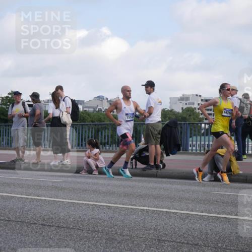 29.06.2025 - hella hamburg halbmarathon Luisa Fischer http://msf.ph/oto/8442561 29.06.2025 09:42:55 Kennedybrücke 15526, 14766 meine-sportfotos.de