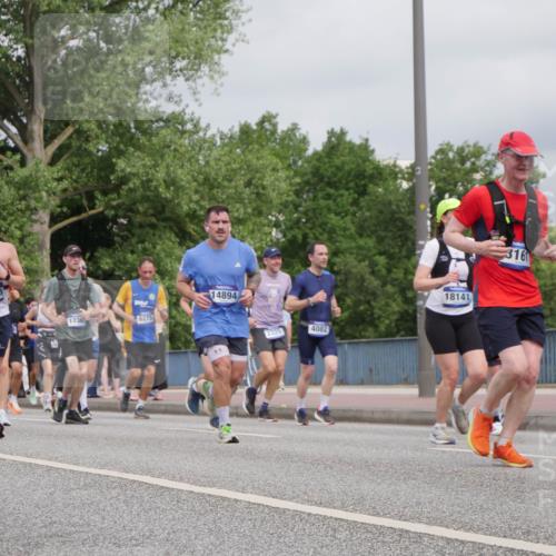 29.06.2025 - hella hamburg halbmarathon Luisa Fischer http://msf.ph/oto/8442592 29.06.2025 10:24:07 Kennedybrücke 14278, 1736, 6275, 14894, 2325, 4082, 18141, 316, 83, 2325, 2383, 2923, 2986, 3161, 3247, 3781, 3813, 4082, 5625, 6275, 6308, 7608, 8724, 9501, 10350, 10585, 10602 meine-sportfotos.de