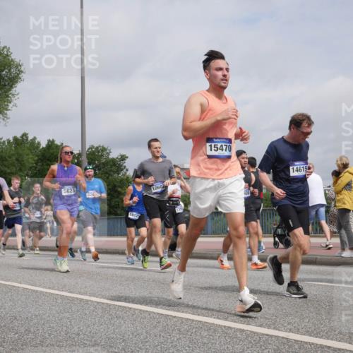 29.06.2025 - hella hamburg halbmarathon Luisa Fischer http://msf.ph/oto/8442706 29.06.2025 10:24:13 Kennedybrücke 15572, 573, 5625, 324, 19125, 15470, 10602, 508, 14615, 3813, 1266, 1658, 2325, 2383, 2986, 3247, 3434, 3813, 4082, 4350, 5041, 5625, 5767, 6275, 6308, 7608, 8844, 9501, 10602 meine-sportfotos.de
