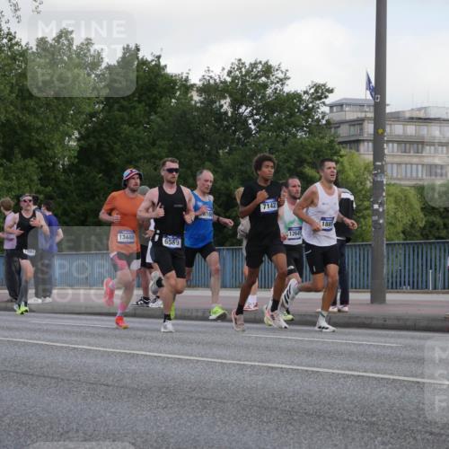 29.06.2025 - hella hamburg halbmarathon Luisa Fischer http://msf.ph/oto/8442989 29.06.2025 09:43:54 Kennedybrücke 1965, 7862, 13440, 6559, 7142, 0169, 12641, 188, 2892, 6559, 7862 meine-sportfotos.de