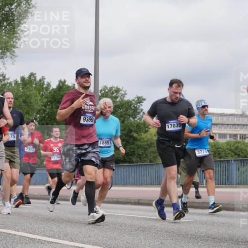 29.06.2025 - hella hamburg halbmarathon Luisa Fischer http://msf.ph/oto/8443052 29.06.2025 10:24:50 Kennedybrücke 75, 9369, 2353, 95, 18851, 17035, 15104, 3770, 1072, 1191, 1250, 1401, 2315, 2353, 2815, 3606, 3770, 4697, 5122, 5412, 5493, 5759, 7075, 8286, 9326, 9369, 9483, 9499, 9532, 10019, 10125, 10374 meine-sportfotos.de